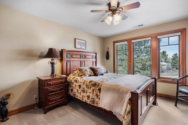 19558 Fairway Ridge Lane, Bend, OR 97702