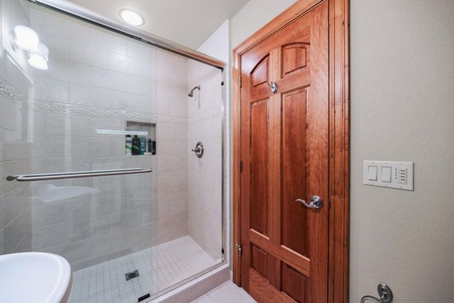 19558 Fairway Ridge Lane, Bend, OR 97702