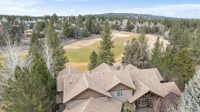 19558 Fairway Ridge Lane, Bend, OR 97702