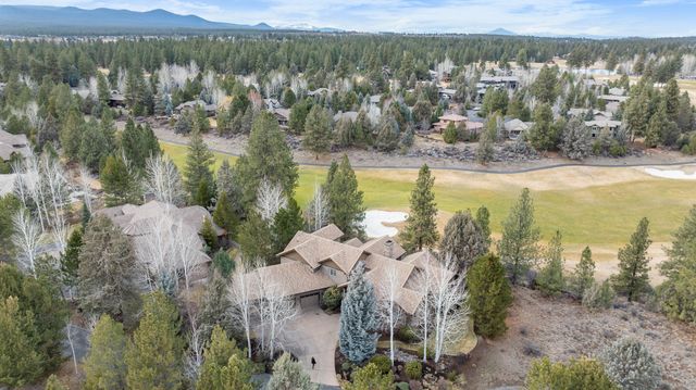 19558 Fairway Ridge Lane, Bend, OR 97702