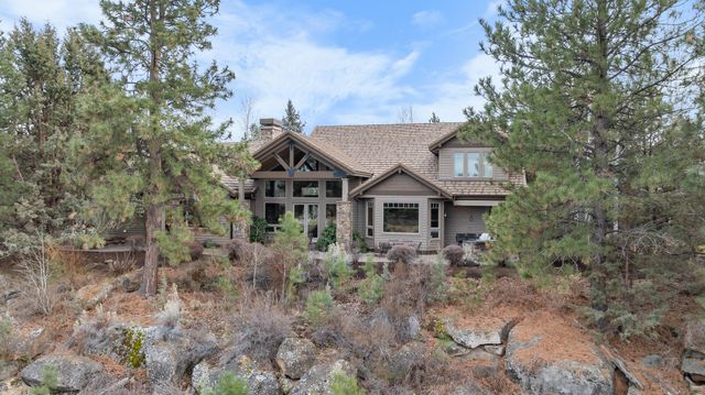 19558 Fairway Ridge Lane, Bend, OR 97702