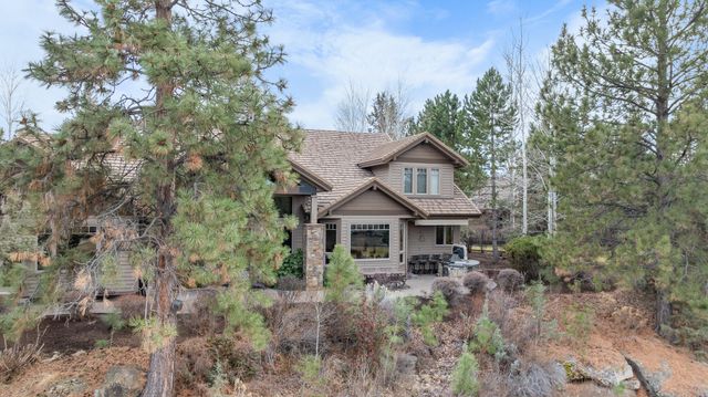 19558 Fairway Ridge Lane, Bend, OR 97702