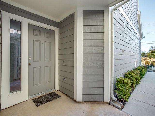 2330 Throckmorton Street, Dallas, TX 75219