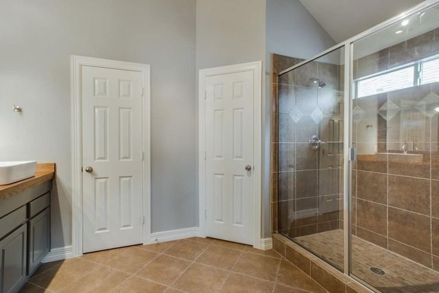 2330 Throckmorton Street, Dallas, TX 75219