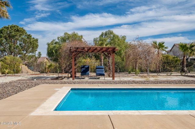 41004 VíA Tranqilo, Palmdale, CA 93551