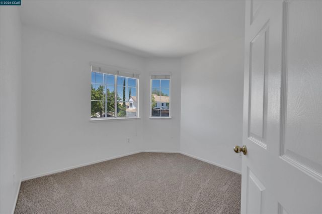 400 Devon Ct, Oakley, CA 94561