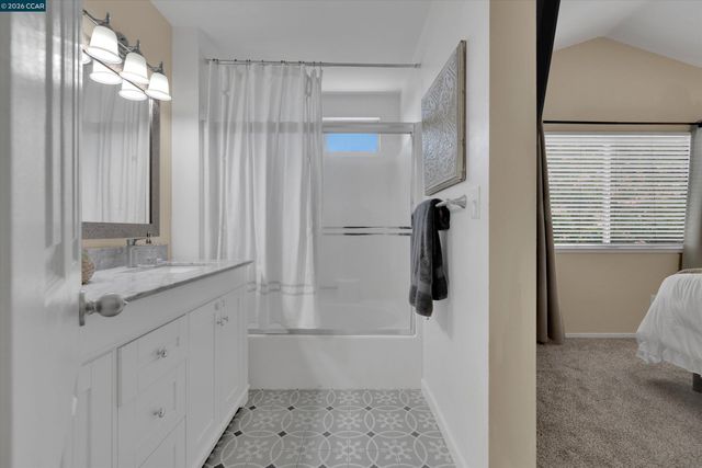 400 Devon Ct, Oakley, CA 94561