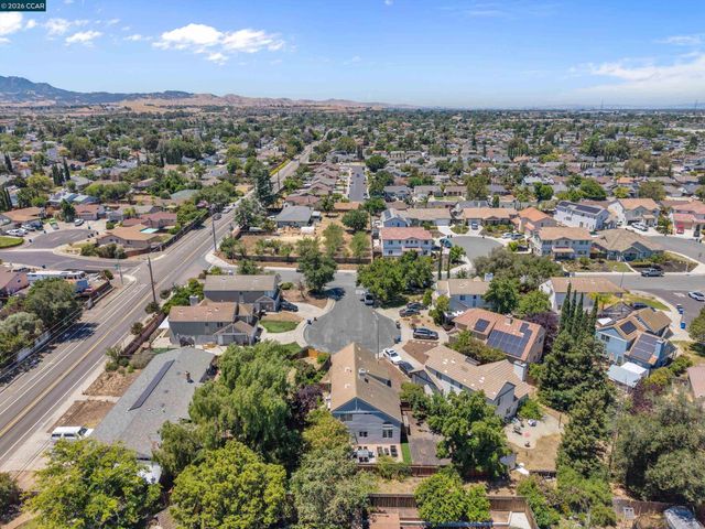 400 Devon Ct, Oakley, CA 94561