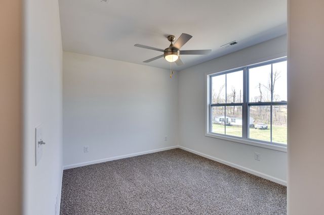 865 Dogwood Trail, Clarksville, TN 37042
