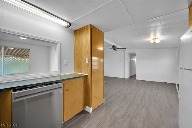 2225 Linn Lane, Las Vegas, NV 89156