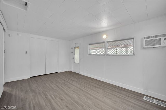 2225 Linn Lane, Las Vegas, NV 89156