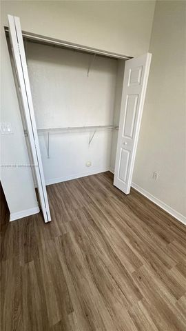 10885 NW 89th Ter 221, Doral, FL 33178