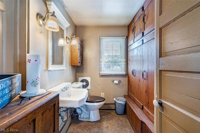 10725 Struthers Road, New Middletown, OH 44442