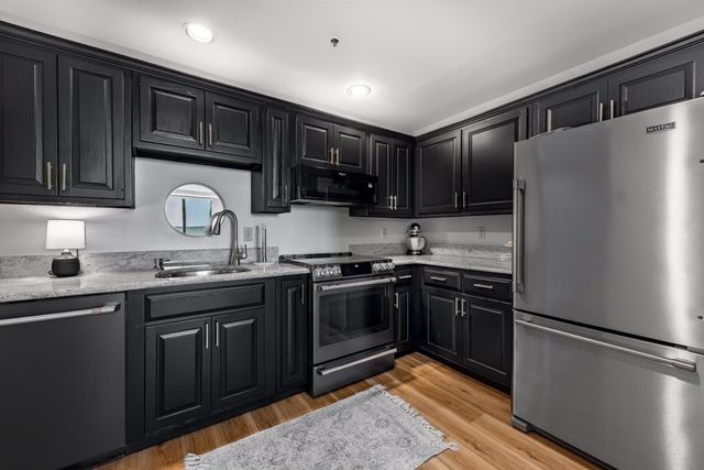 350 Revere Beach Blvd 7S, Revere, MA 02151