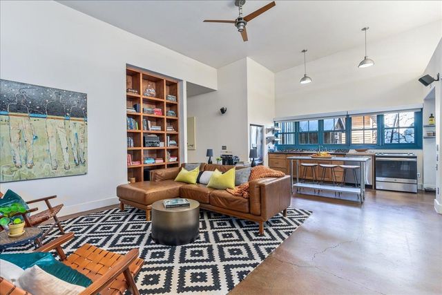 22703 HIGHWAY 71 W, Spicewood, TX 78669