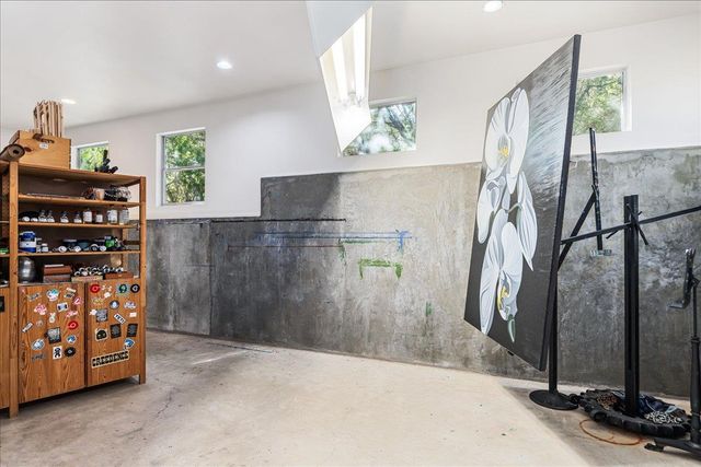 22703 HIGHWAY 71 W, Spicewood, TX 78669