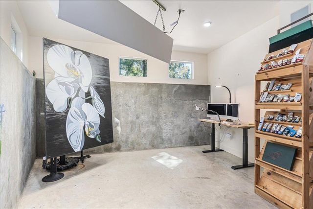 22703 HIGHWAY 71 W, Spicewood, TX 78669