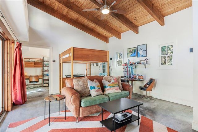 22703 HIGHWAY 71 W, Spicewood, TX 78669