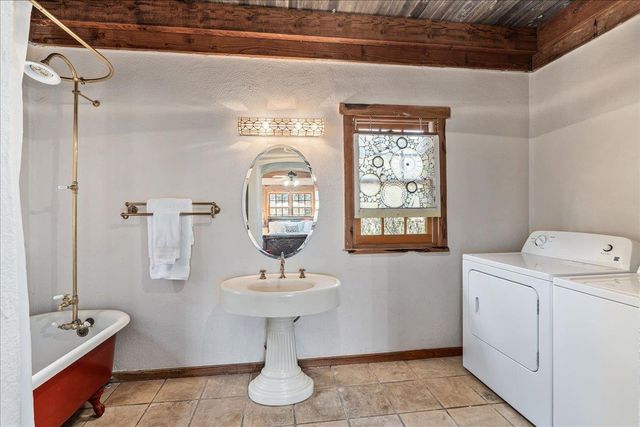 22703 HIGHWAY 71 W, Spicewood, TX 78669