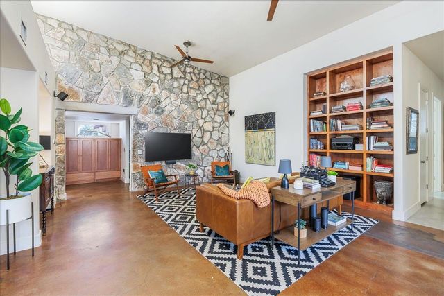 22703 HIGHWAY 71 W, Spicewood, TX 78669