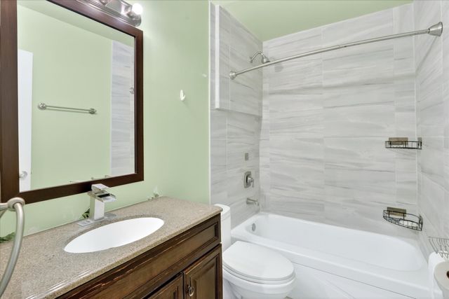 12410 Deeds Court, Azle, TX 76020