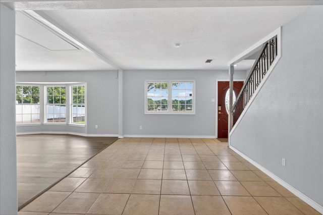 12410 Deeds Court, Azle, TX 76020