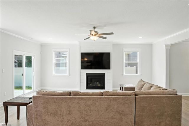 922 Chattanooga ST, Chesapeake, VA 23322