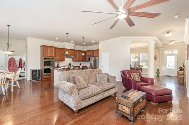 10585 Sweethaven Lane, Harrisburg, NC 28075