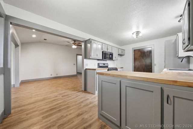 395 B Street NW, Inola, OK 74036