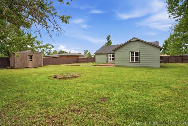 395 B Street NW, Inola, OK 74036