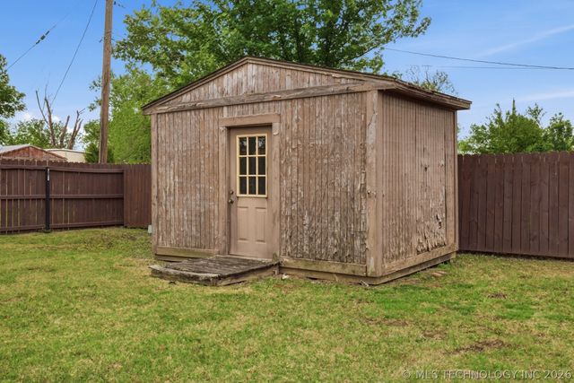 395 B Street NW, Inola, OK 74036