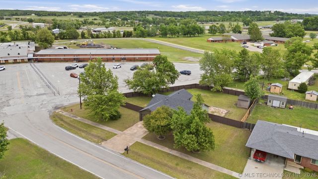 395 B Street NW, Inola, OK 74036