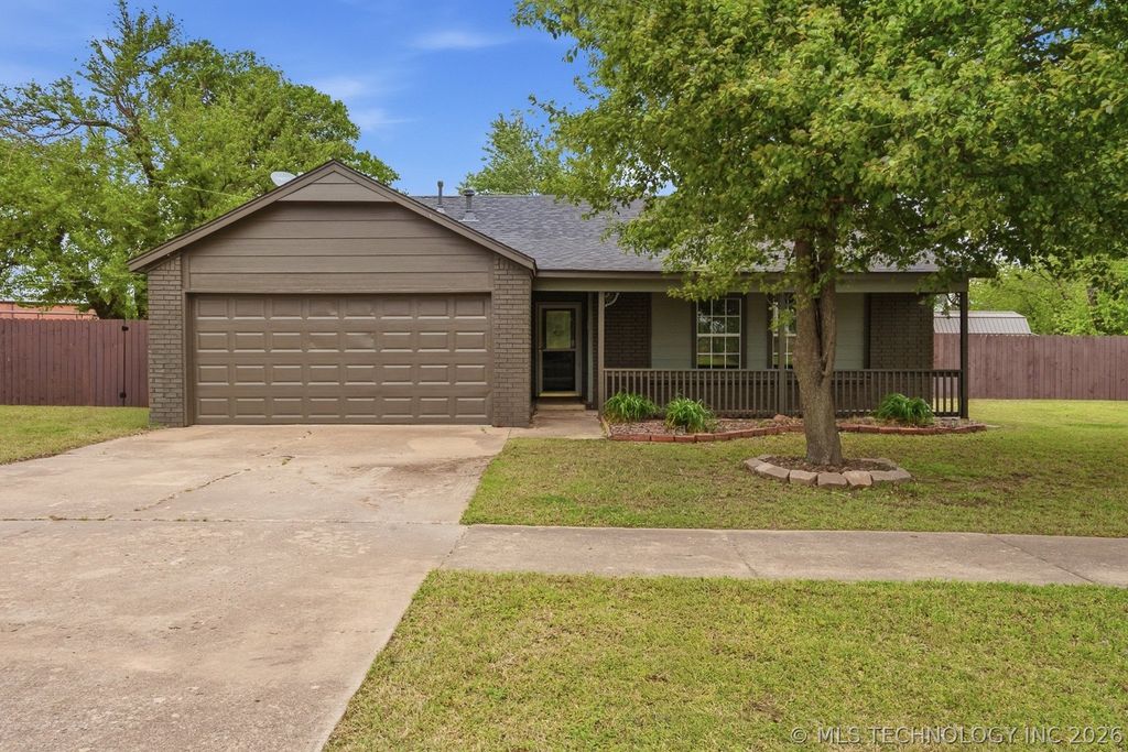 395 B Street NW, Inola, OK 74036