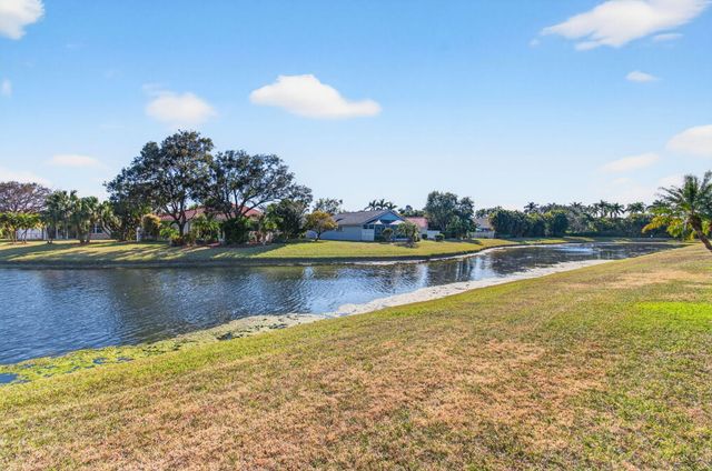 5696 Emerald Cay Terrace, Boynton Beach, FL 33437