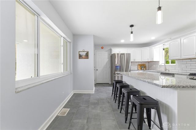 2529 Marinette, Springfield, OH 45503