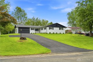 2529 Marinette, Springfield, OH 45503