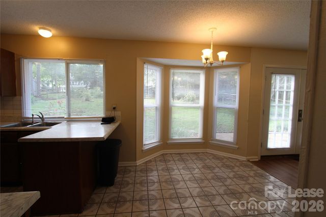 1513 Pine Mountain Road, Charlotte, NC 28214