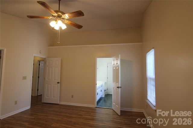 1513 Pine Mountain Road, Charlotte, NC 28214