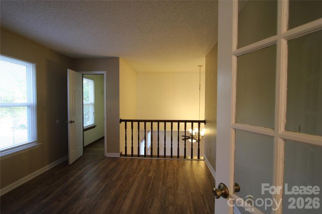 1513 Pine Mountain Road, Charlotte, NC 28214