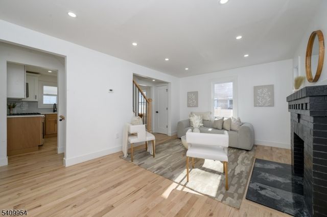 341 Forest Dr, Union Twp., NJ 07083