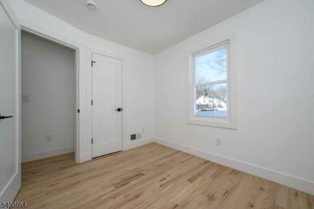 341 Forest Dr, Union Twp., NJ 07083