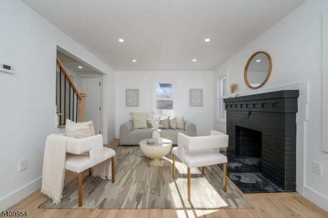 341 Forest Dr, Union Twp., NJ 07083