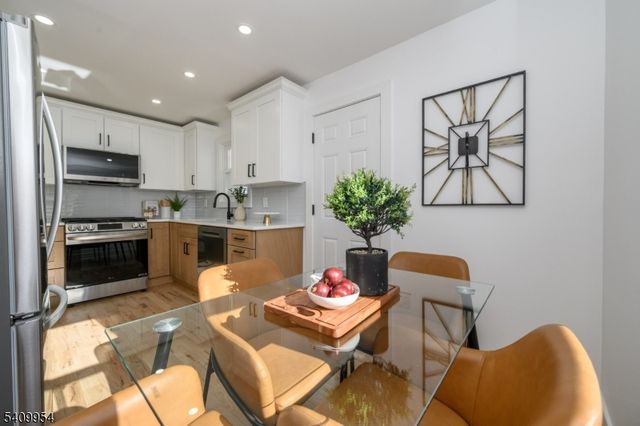 341 Forest Dr, Union Twp., NJ 07083