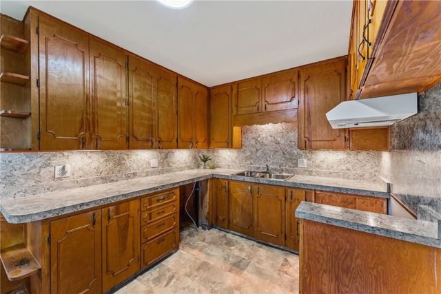 3205 Eastbrook Volant Rd, Hickory Twp, PA 16156