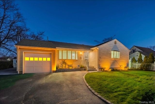 201 Hilltop Drive, Brentwood, NY 11717