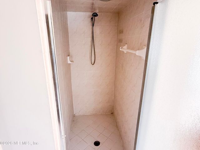 6112 WINDING BRIDGE Drive, Jacksonville, FL 32277