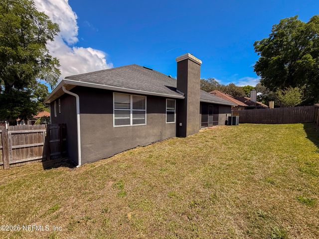 6112 WINDING BRIDGE Drive, Jacksonville, FL 32277