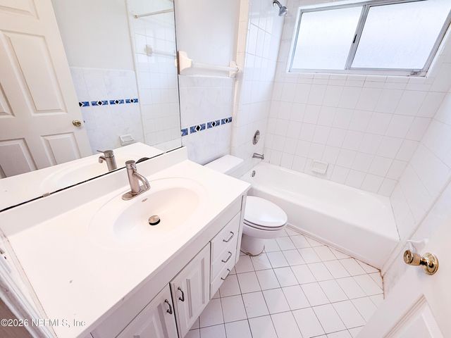 6112 WINDING BRIDGE Drive, Jacksonville, FL 32277