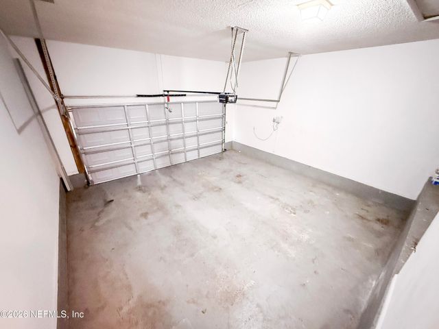 6112 WINDING BRIDGE Drive, Jacksonville, FL 32277