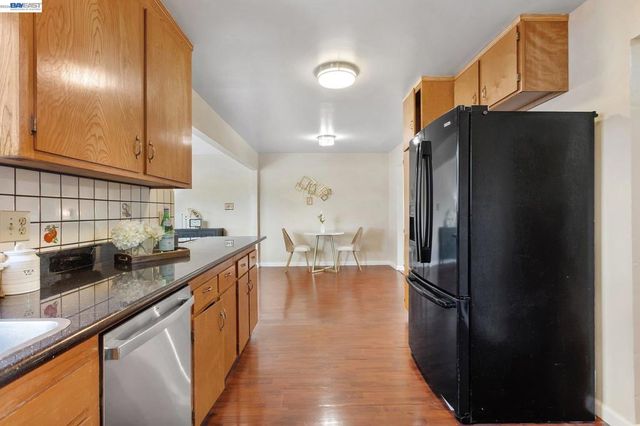 5012 Proctor Rd, Castro Valley, CA 94546